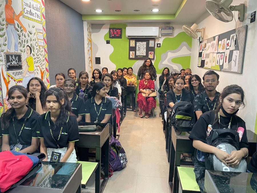 A session with design students at Dezine Quest